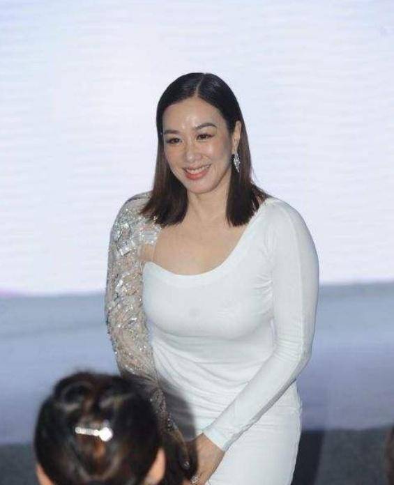 原创昔日性感女神亚洲性感天后光环加身如今胖到让人辣眼