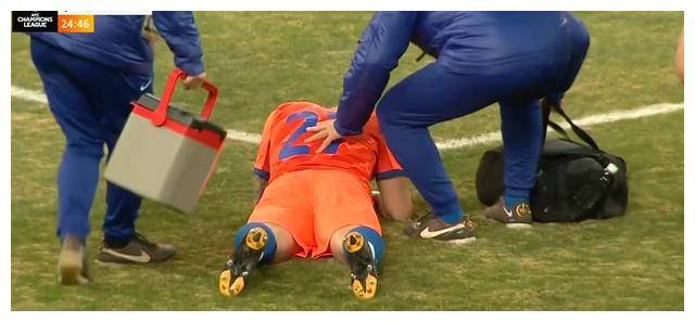 原创泰山对阵横滨石柯开场失误惊险细节揭秘回传失误关门不紧