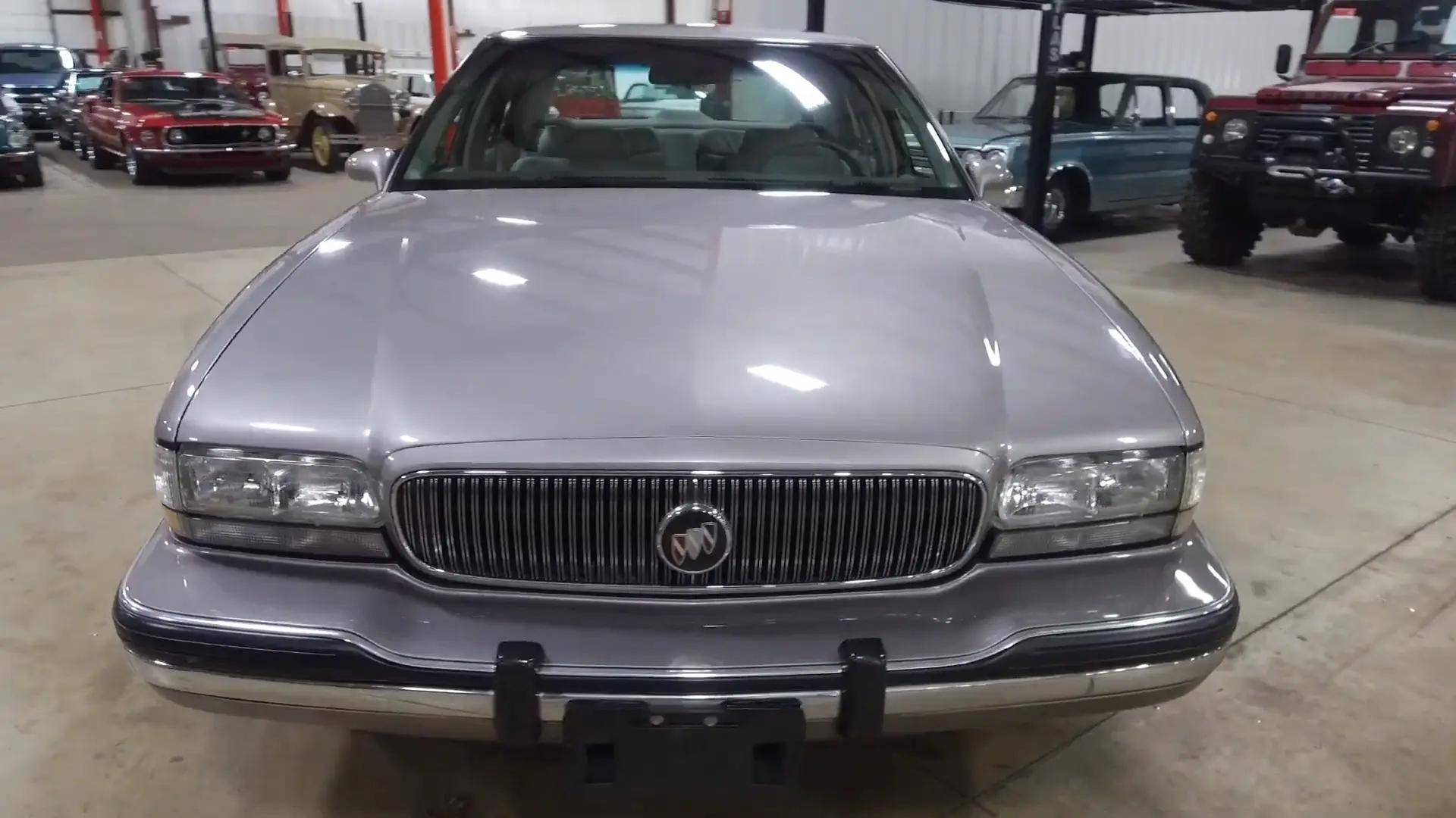 当年别克在国内被音译为"比优克",你见过这辆马刀吗?