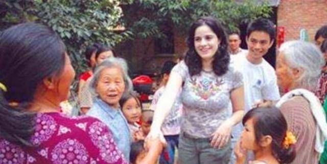 12年前,那位河南农村保安娶了美国女大学生,如今生活咋样_芬妮_蔡小华