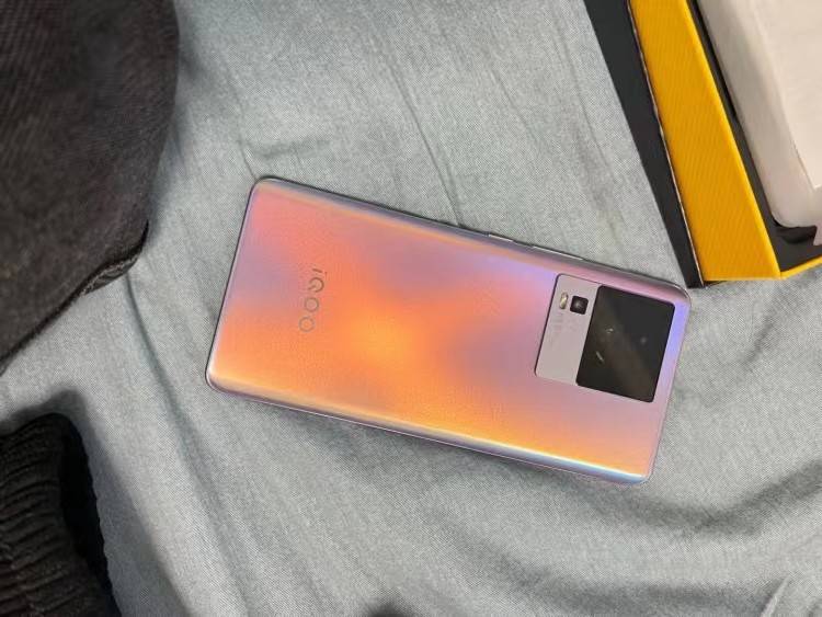 原创vivo120w闪充90w跑分5000mah12gb256gb跌至1399元