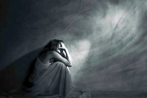 原创这些话抑郁症朋友最不想听你所谓的关心将他加速推向深渊