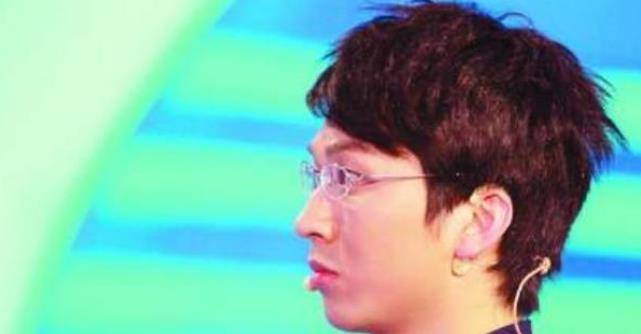 记忆大师郑才千19岁名扬海外称赢钱比吃饭容易