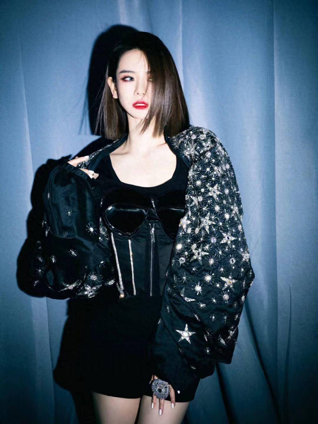 网传戚薇救场浪姐5网友直接预测成团夺冠真的是赢麻了