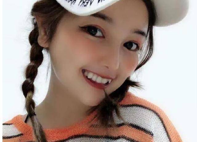 原创1米3袖珍女孩黄韵怡供弟上学放弃治疗如今已年入百万