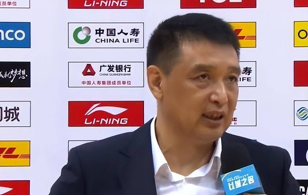 广东队防不住后卫,是杜锋的烦恼_廖三宁_张帆_费尔德