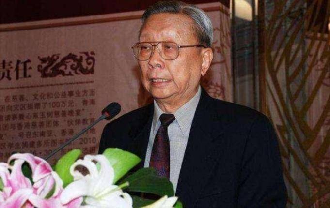 东陵之后,接连投靠蒋介石阎锡山和张学良,所以被时人戏称为"三姓家奴"