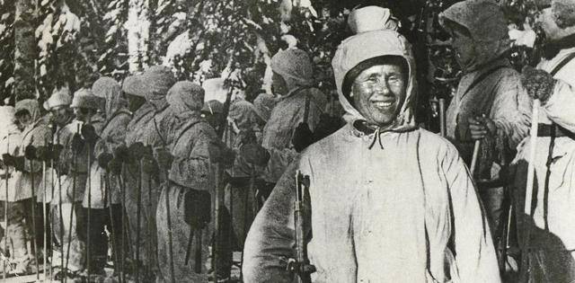 原创世界最顶尖狙击手西蒙海耶被称为白色死神收割505条生命