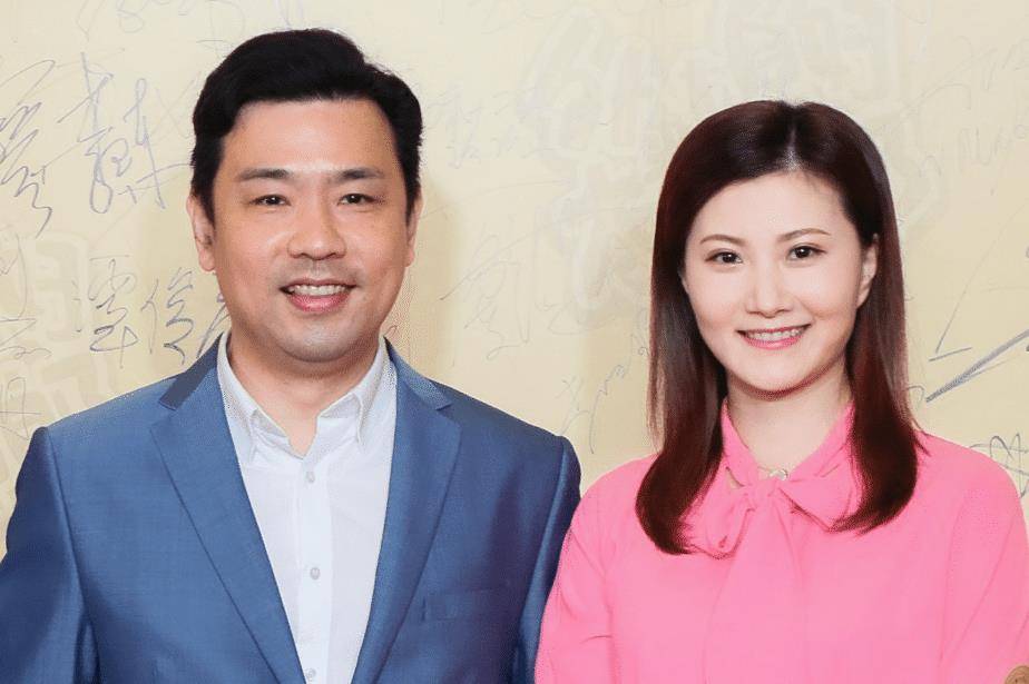 原创梁宇19岁成为广东台主持人27岁娶了女同事云菲现在当了领导