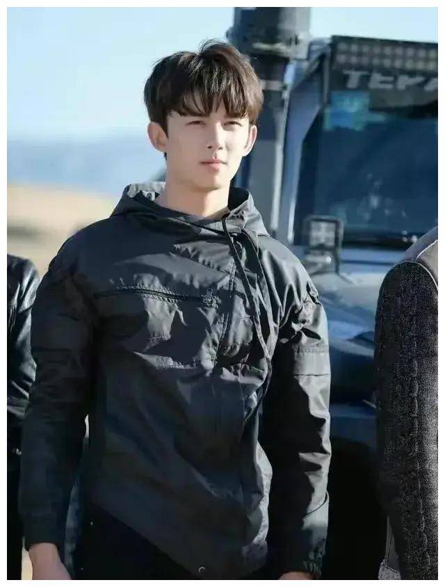 吴磊背后的幕后操纵者引领曝光热议风潮揭秘真相