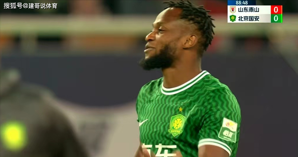 原创00宋龙冒铲险造丢球半场泰山替补吊打4外援国安