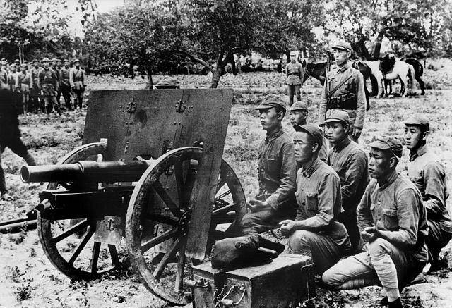 原创上党战役一俘虏对着山上大喊5字八路军捕获一名大人物