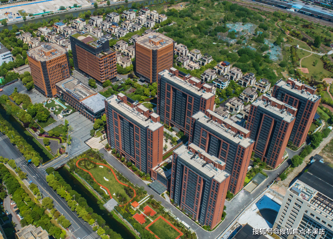 享受优雅老去的时光——上海复星星堡中环养老社区位置,价格_长者