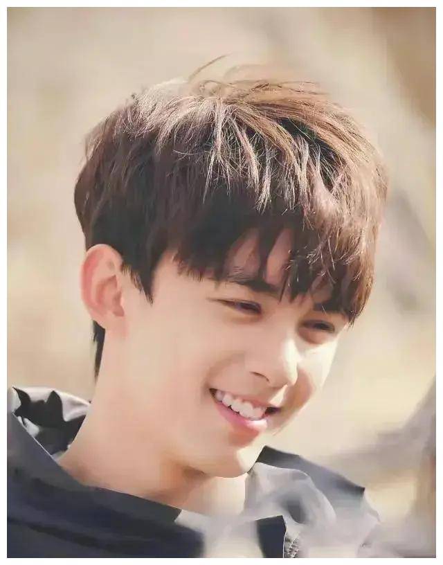 吴磊背后的幕后操纵者引领曝光热议风潮揭秘真相