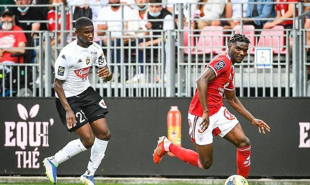 原创朗斯主场表现有所退步布雷斯特联赛已经13轮不败