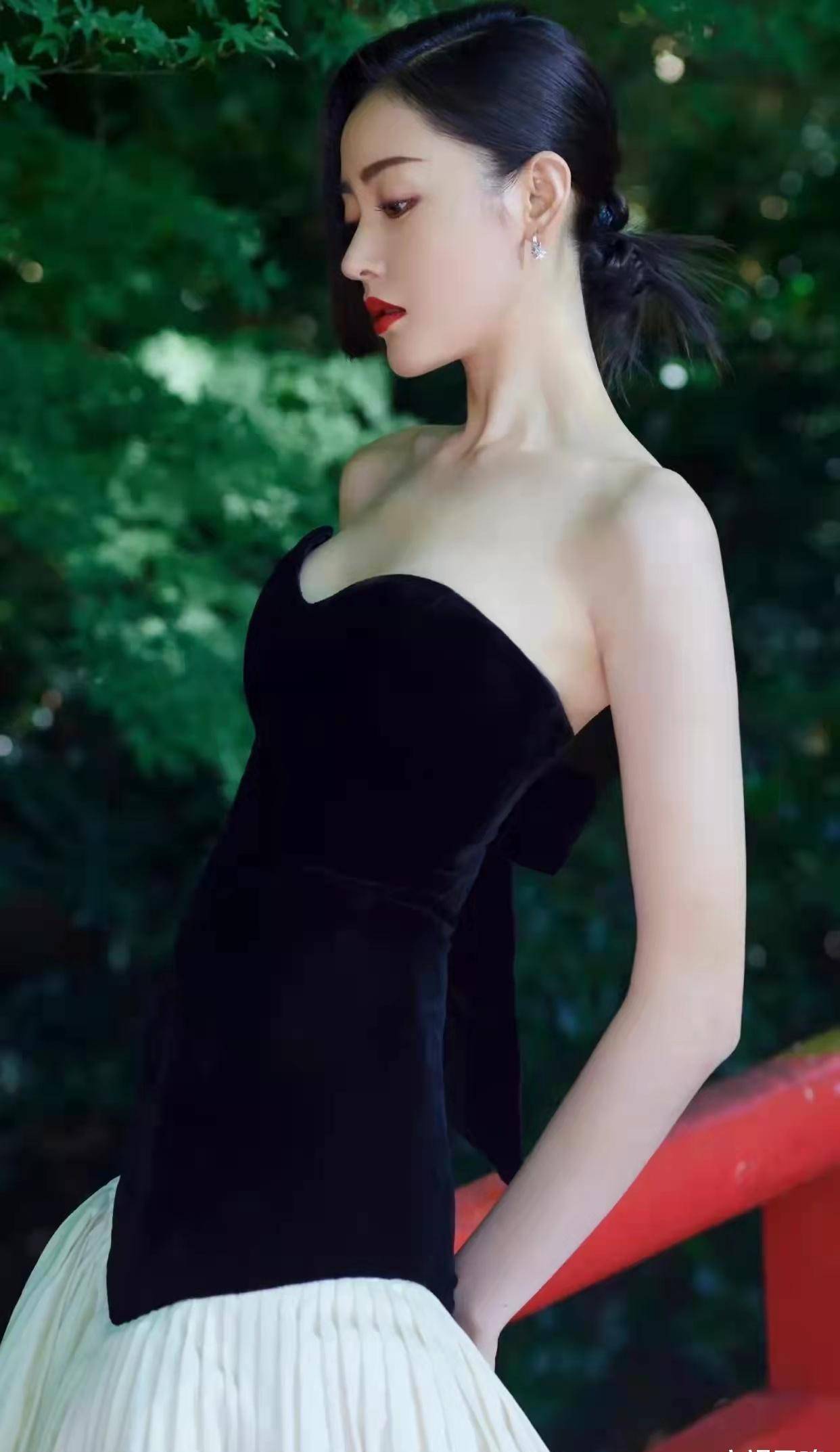 原创张天爱问摄影师你是不是也觉得我侧面照比正面照好看