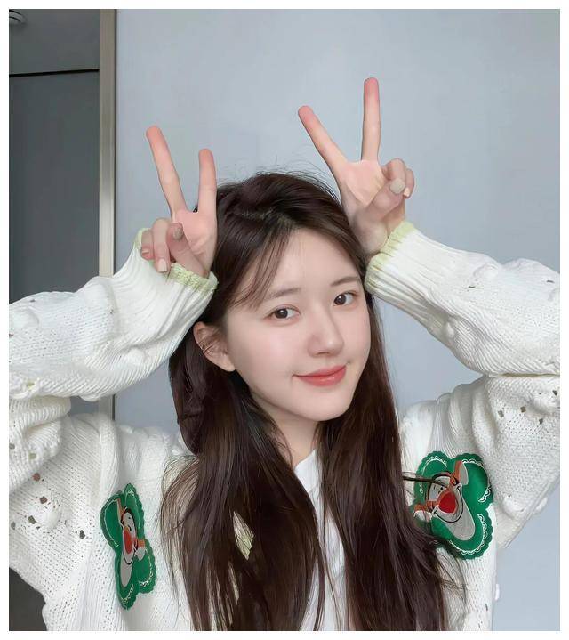 赵露思的穿衣风格简直是让人羡慕嫉妒恨啊!