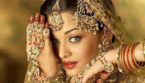 印度一王后:18年连生13胎,38岁油尽灯枯而亡,可惜了这绝世容颜