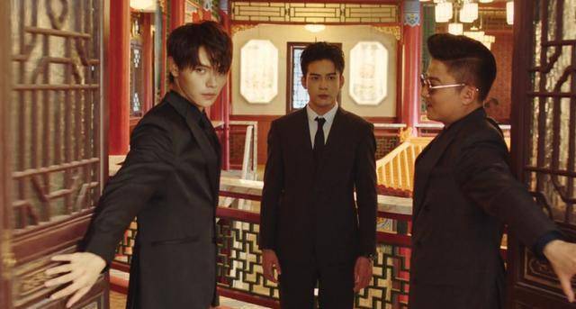 原创为什么感觉盗墓笔记中吴邪家很有钱但是吴邪却很穷呢