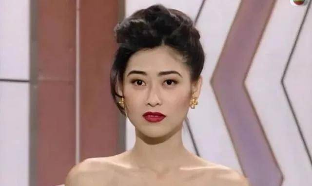 原创叶玉卿从明星到旺夫女她凭什么能把衣服一件件穿起来