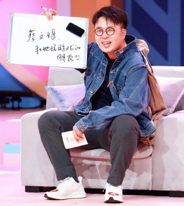 杜海涛是湖南卫视《快乐大本营》的主持人,而且作为《快乐大本营》的