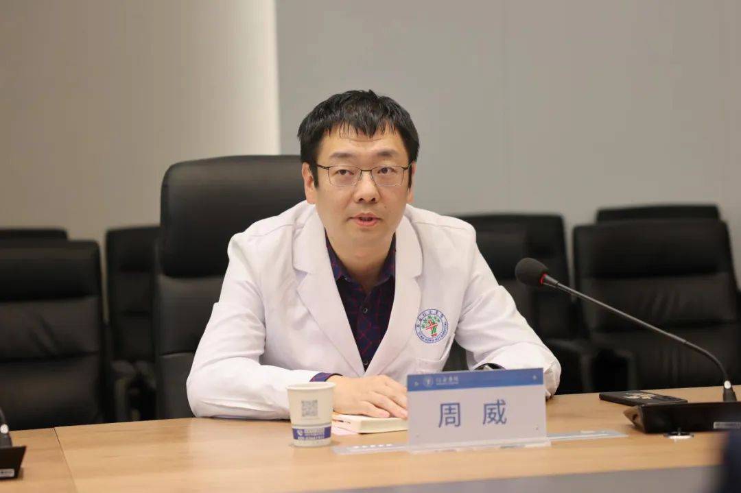 渭南市妇幼保健院信息中心负责人孙锴对医院信息化建设进行了提问交流