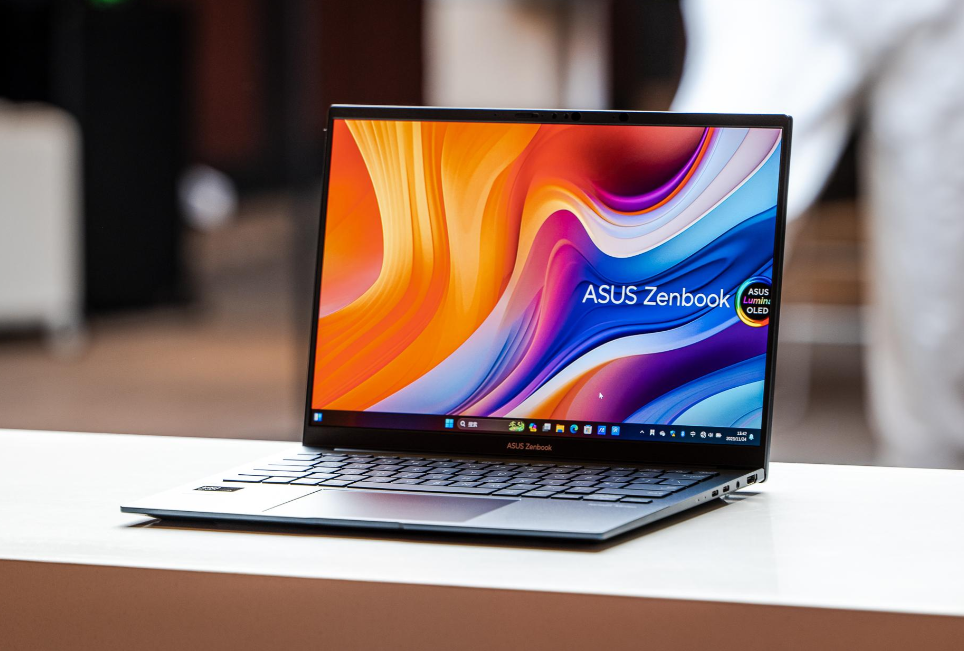 一线大牌ai轻薄本怎么选67k热品选购ai续航屏幕都是重点