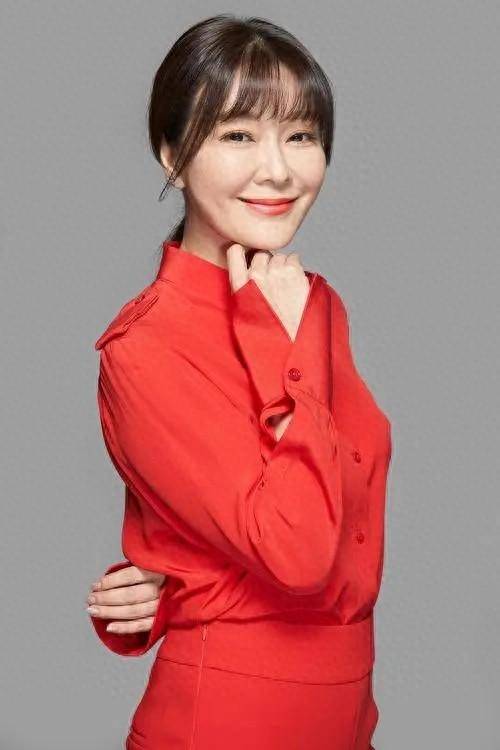 原创王小骞与丈夫坚持丁克15年愁坏婆婆41岁意外得子全家乐开怀