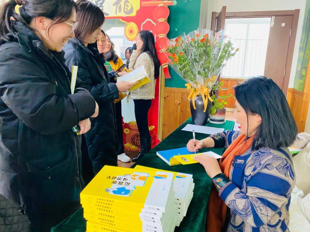 何峰教育2049千人计划第二十四期父母学院圆满结束