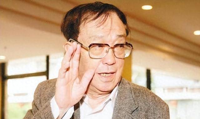 捧红刘晓庆的名导被爆85岁死于一夜风流三个儿子两个智障