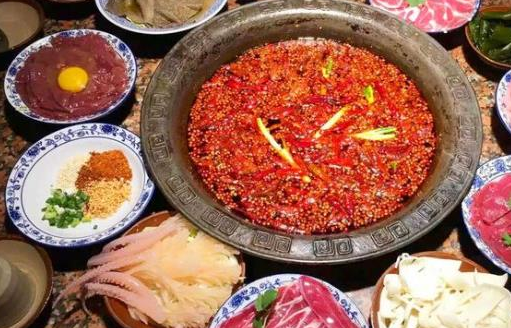 原创吃重庆火锅时最吸油的几道菜不少人傻傻点毁了一锅红汤