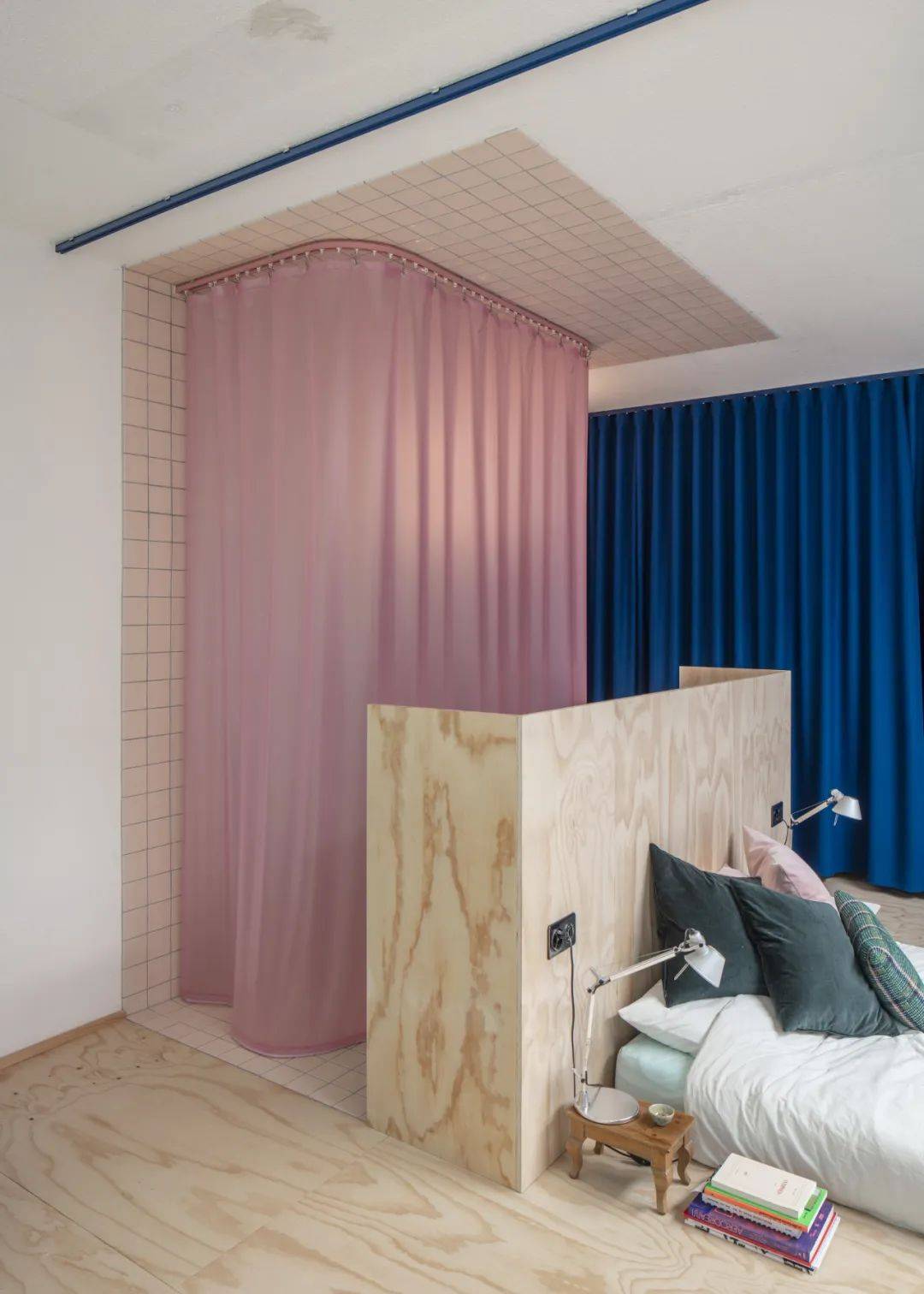 并致敬颇具有影响力的艺术家james turrell