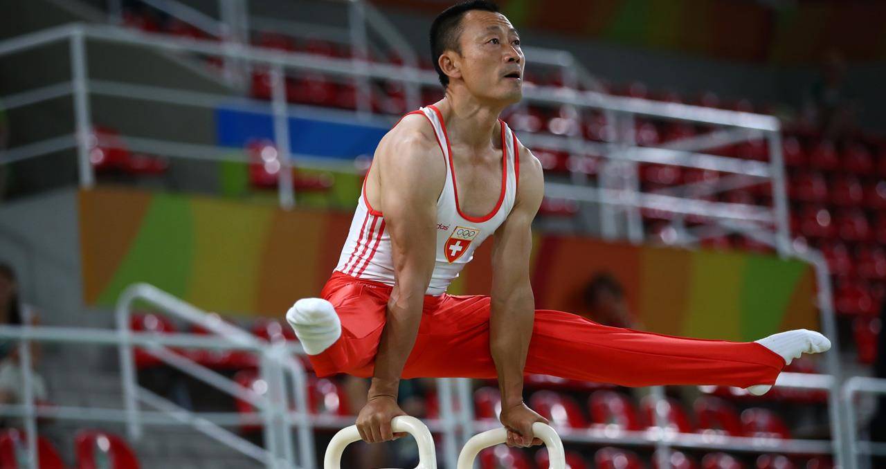 原创体操冠军李东华因跨国恋情遭国家队开除远赴瑞士后成该国骄傲