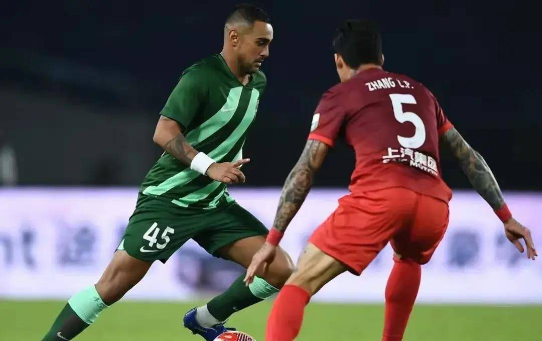 原创丢面儿海港主帅赛后拒绝与乔迪握手双方教练组当众厮打成一团