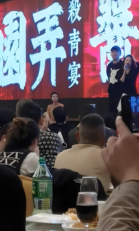 原创章子怡离婚后参加电影杀青宴心情激动哽咽发言感谢陈可辛给我新生