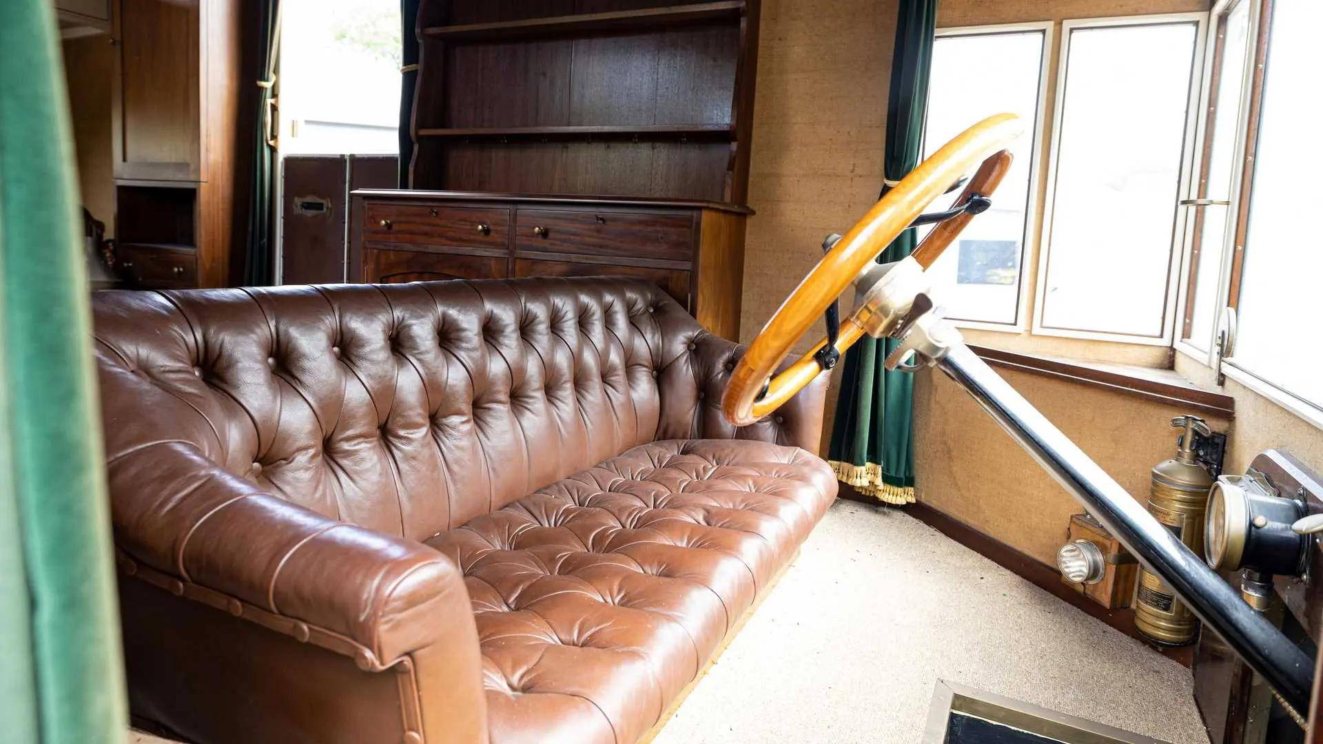 百年古董福特t型房车 实木车厢配真皮大沙发_搜狐汽车_搜狐网