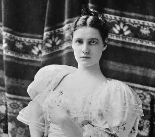 女记者混进疯人院,生活十日揭发内幕:正常人在这就是疯子_布莱_社会