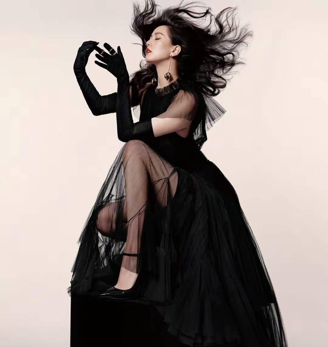 黑丝刘诗诗:到底有多美,你敢不敢和我一起去看?_魅力_黑色_丝袜