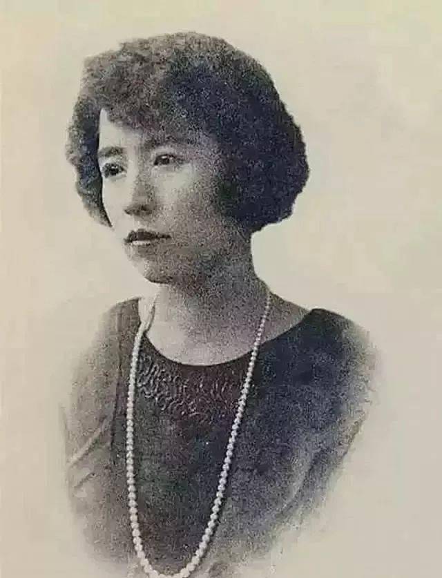 原创她才貌双全一生不婚独闯大上海成富翁住别墅令萧红佩服