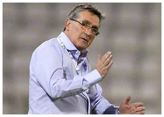 原创放弃吴曦谢文入选新老交替国足风采初现