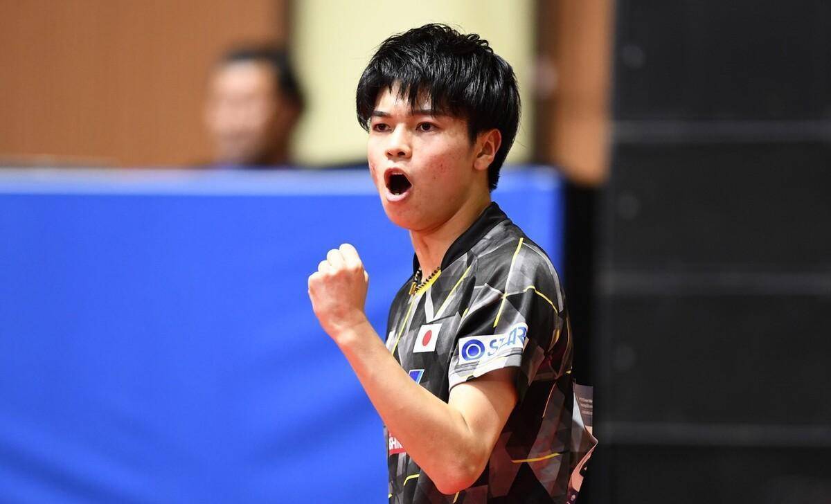 宇田幸矢以稳定的发挥3-0顺利晋级正赛,而来自我们台北的李昱谆和简彤