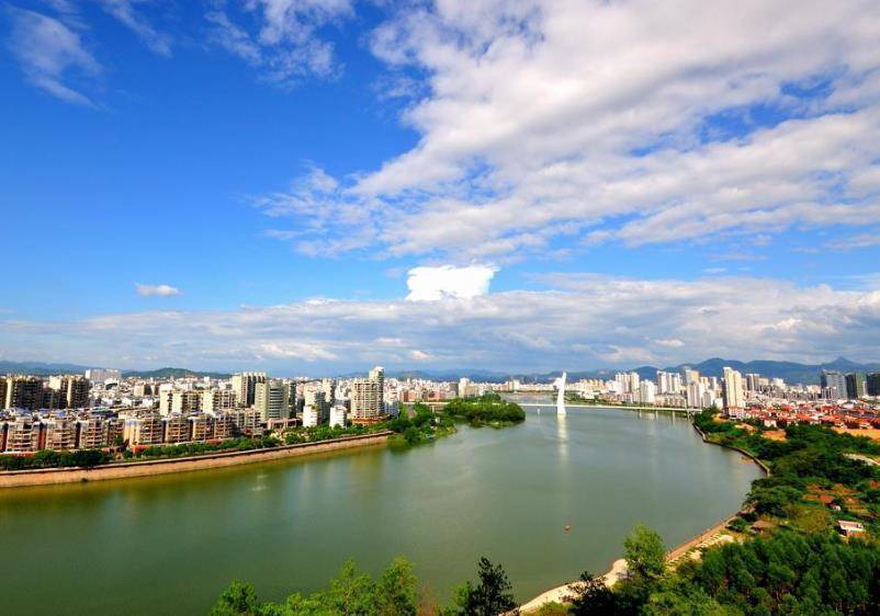 原创千里赣江第一城的赣州商业街曾一铺难求如今却生意惨淡