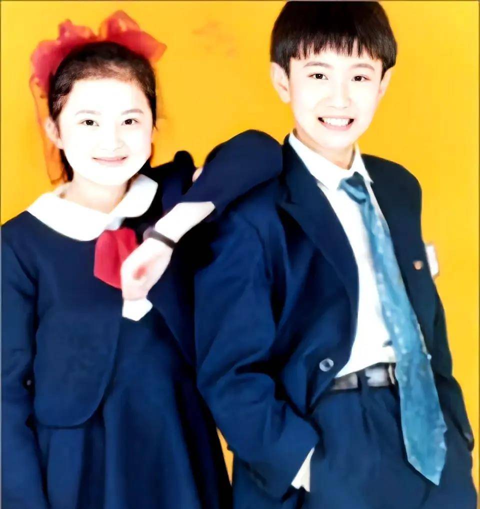 原创叶静长相帅气戏也好43岁仍然未婚为何头发白了