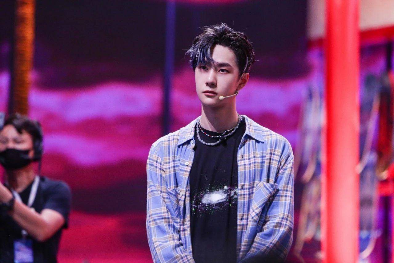 王一博担任奥运会资格系列赛上海站推广大使,网友齐呼选对人!