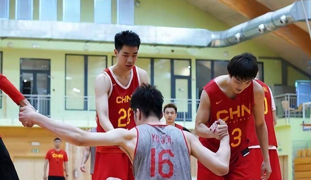 原创上任七年姚明的篮协领导干得到底怎么样男篮一败再败谁的错