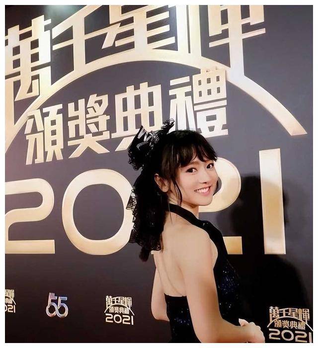 27岁tvb小花宣布与圈外男友分手,两人曾爱得高调但外界不看_罗梓涵