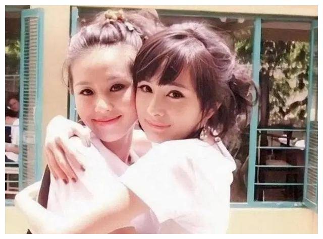 姐妹情深杨幂高调为刘诗诗庆生唐嫣杨颖距离渐行渐远