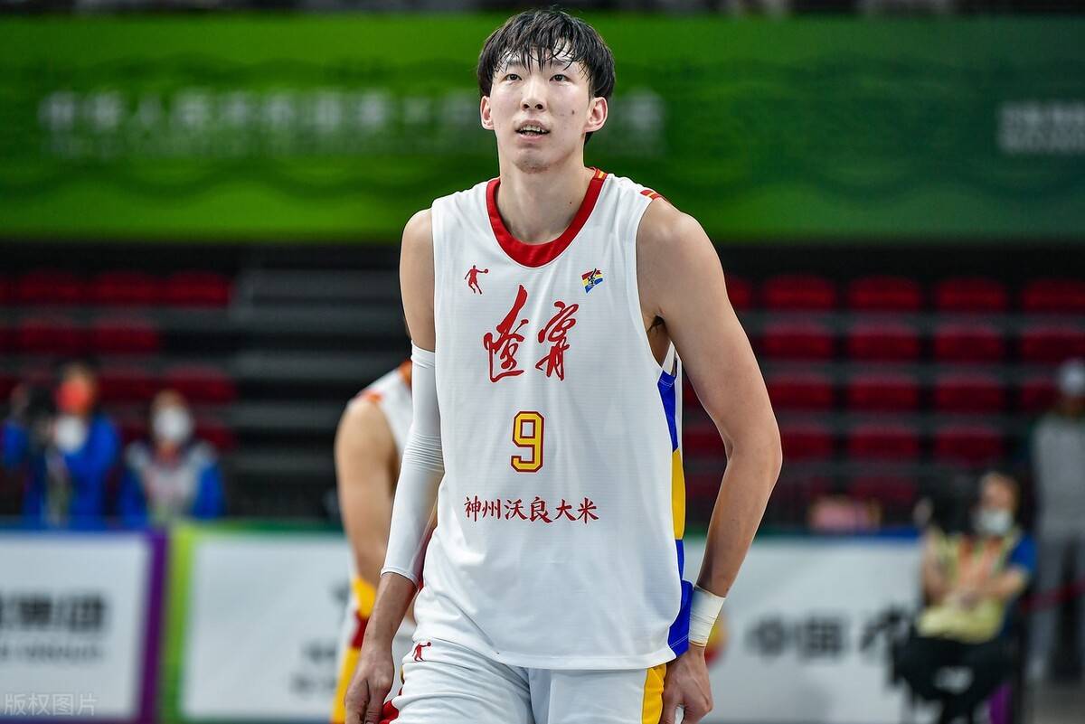 原创恭喜广东nba总冠军内线解约加盟搭档周琦冲冠