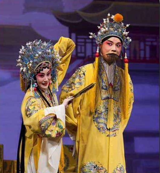 原创杨贵妃可能没想到她留下的锦袜不但能致富还能催生许多诗歌