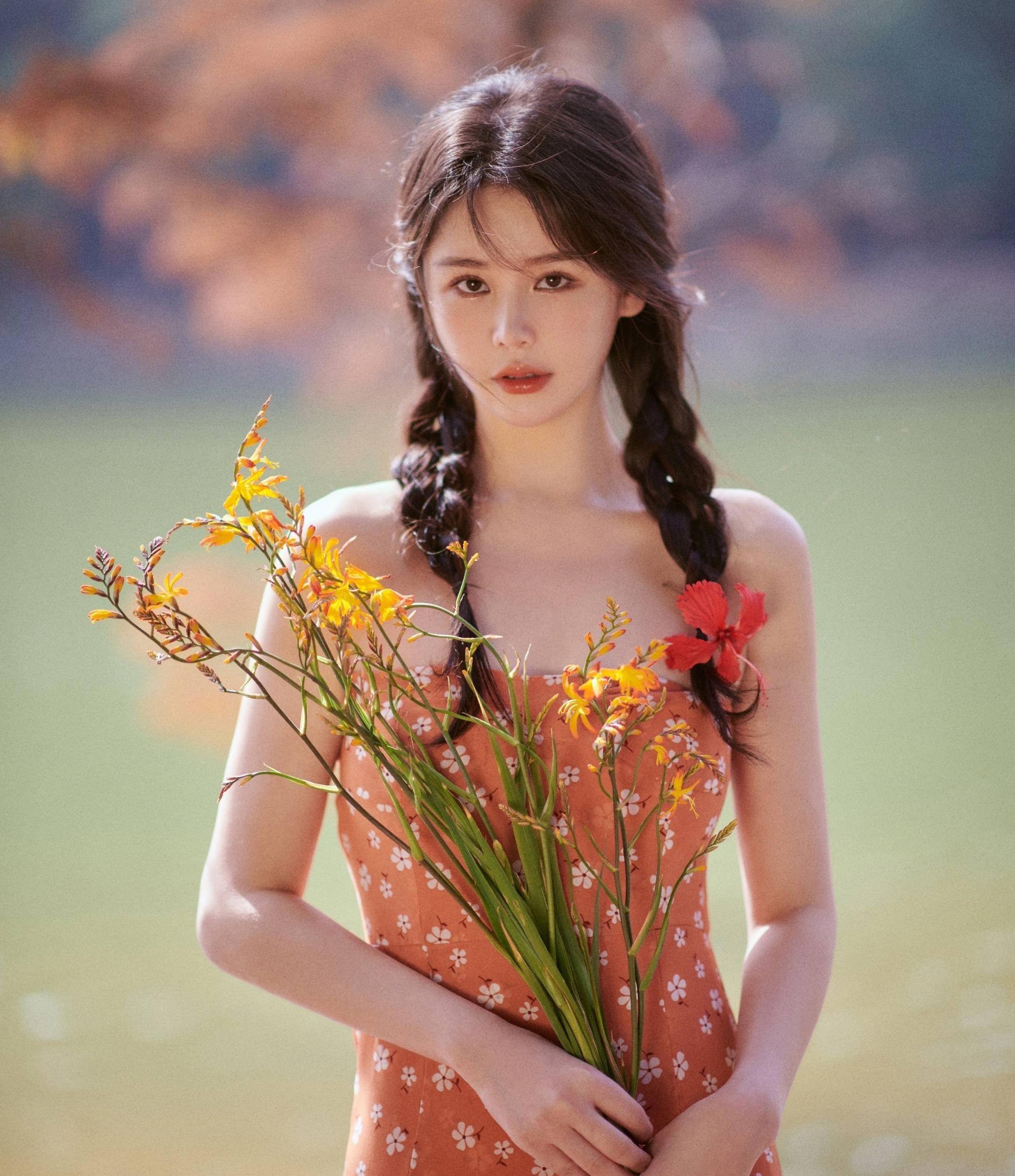 原创单看硬照美如画一到戏里就拉胯这2位女星颜值成谜